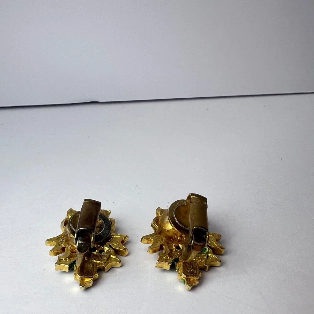 Vintage Holly Berry Clip On Earrings‎ Enamel Red Green Christmas Holiday Festive
